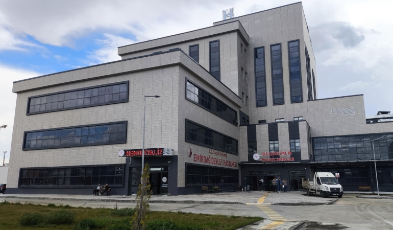 Emirdağ Devlet Hastanesi yeni binasında