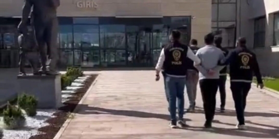 Aranan 2 hükümlü yakalandı