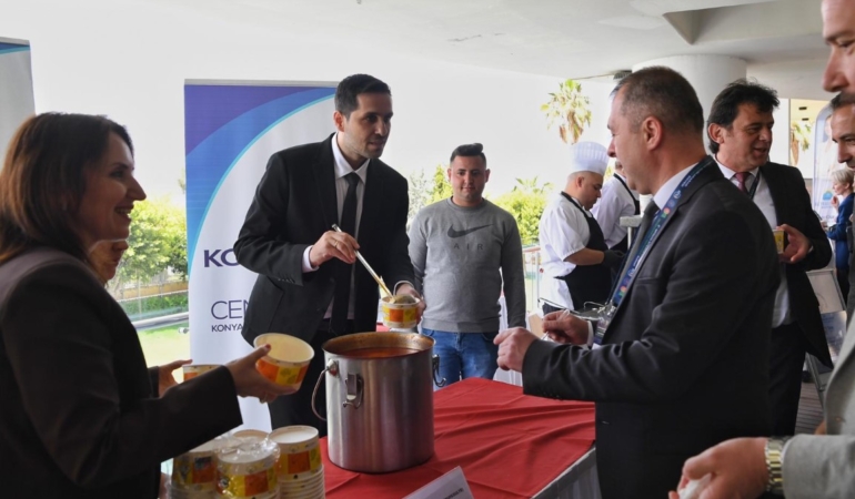 Konyaaltı, Çandır Fasulyesi’ni Zirvede Tanıttı!