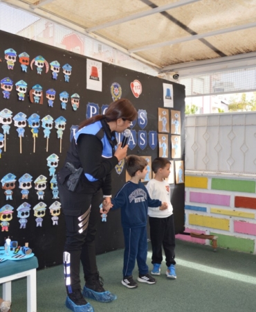 Miniklerden Polis Teşkilatı’na Anlamlı Kutlama