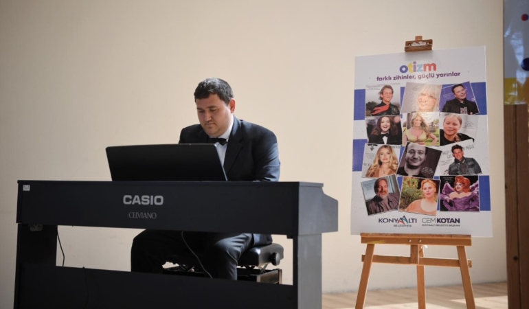 Konyaaltı’nda Otizm Farkındalık Etkinliği Başladı