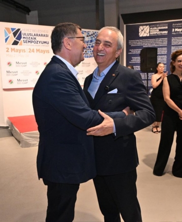 Kepez’de Uluslararası Mozaik Sempozyumu Açıldı!