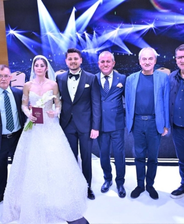 Mutluluk Dolu Bir Düğün: Berk ve Özüm’ün Heyecanı