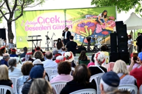 Çiçeklerle Sanat: Antalya’nın Renkli Festivali