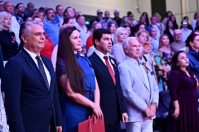 Başkan Uysal, Rus Komşularla Zafer Bayramı’nı Kutladı