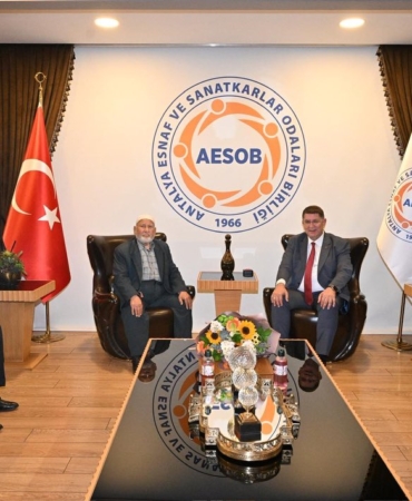 Esnaf Birliği’nde Güven Tazeleyen Ziyaret