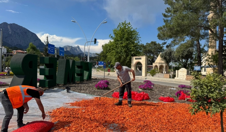 Kemer’de Yeşil Alanlara Çevre Dostu Dokunuş! 🌿