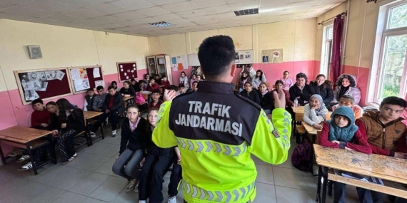 Jandarmadan trafik eğitimi