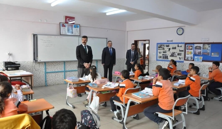 Kaymakamdan köy okullarına ziyaret