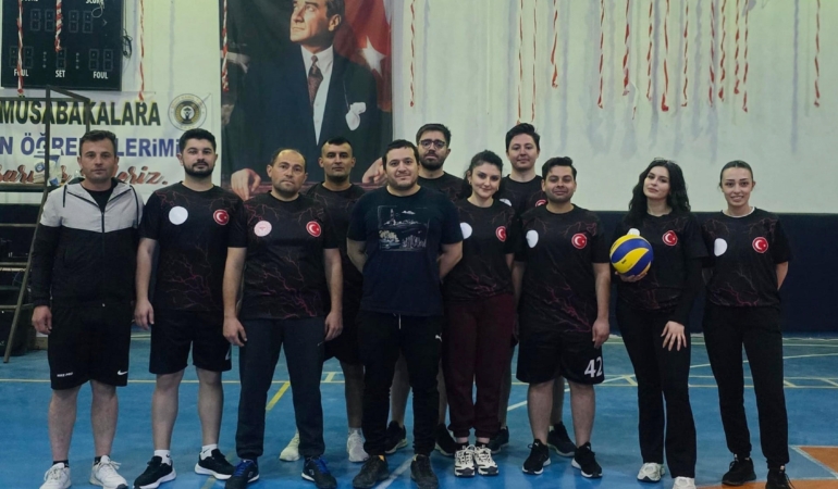 Hocalar’da voleybol turnuvası