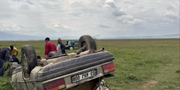 Otomobil takla atıp, şarampole devrildi: 1 ölü, 5 yaralı