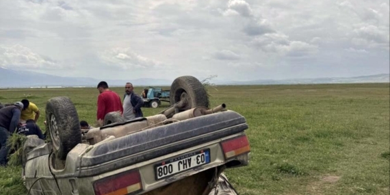 Otomobil takla atıp, şarampole devrildi: 1 ölü, 5 yaralı