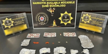 Polisin uyuşturucu operasyonunda 2 şüpheli tutuklandı