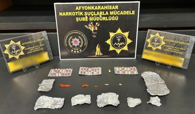 Polisin uyuşturucu operasyonunda 2 şüpheli tutuklandı