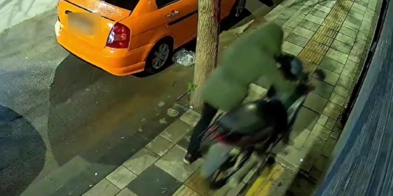 Güvenlik kamerasına yakalanan hırsızlık şüphelileri tutuklandı