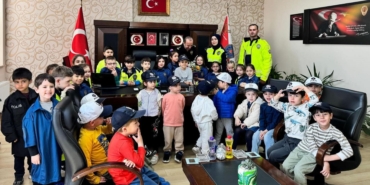 Öğrencilere trafik eğitimi