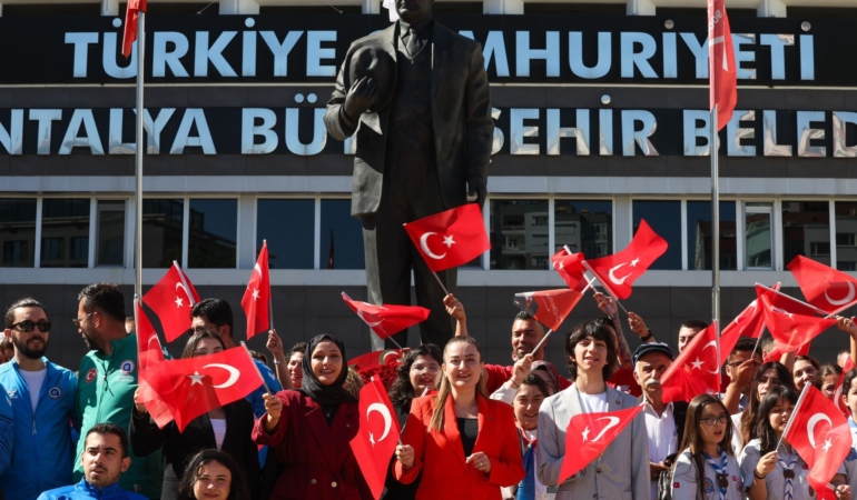 Gençlerle 19 Mayıs’ı Coşkuyla Kutladık!