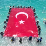 Denizden 20 Ton Atık Çıkarıldı, Antalya Temiz!