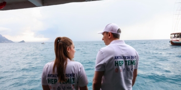 Antalya Mavi Akdeniz İnisiyatifi ile Denizler Temiz