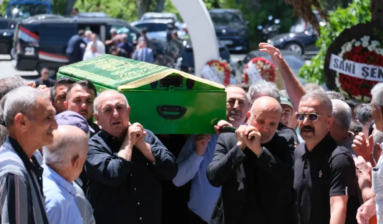 Mevlüt Çavuşoğlu’nun kardeşi Aydın Çavuşoğlu son yolculuğuna uğurlandı