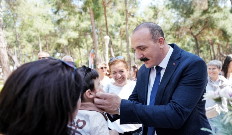 Anneler Günü’nde Teraryum Atölyesi Keyfi!