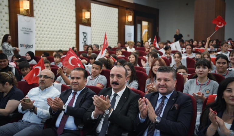 Konyaaltı’nda Bilgi Yarışması Coşkusu Yaşandı!