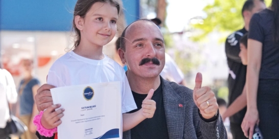 Minik Sporculara Madalyaları Başkan Kotan Verdi